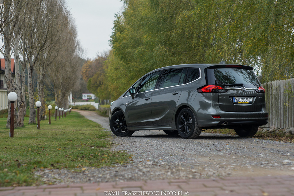 Opel Zafira II facelifting 2017