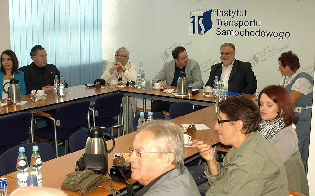 W Instytucie Transportu Samochodowego zorganizowano seminarium połączone z piknikiem rodzinnym.