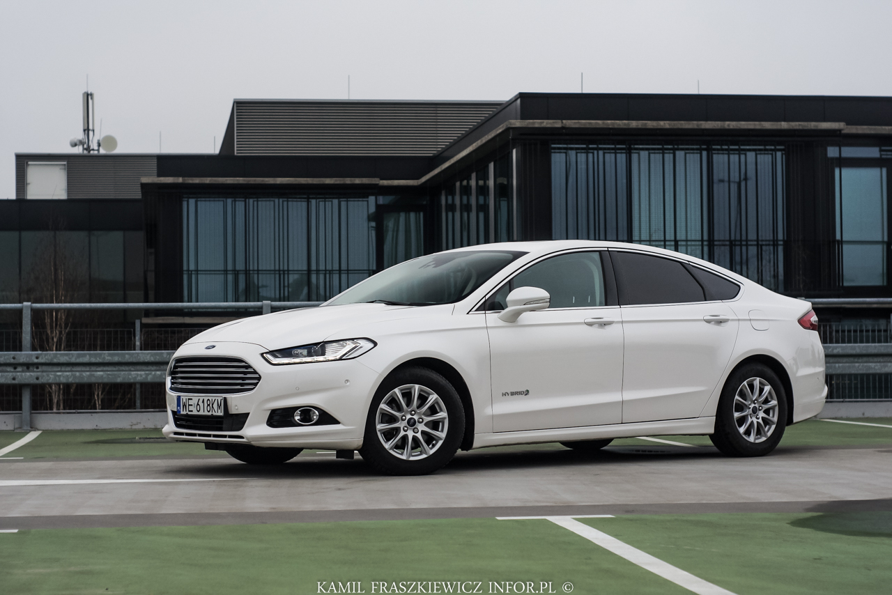 Ford Mondeo HEV hybryda 