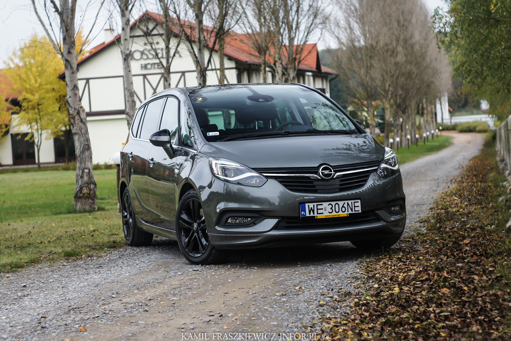 Opel Zafira II facelifting 2017