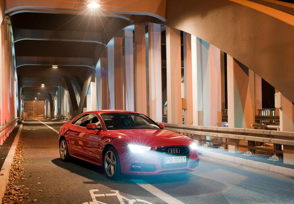 Nowe Audi A5 Coupe S line konkuruje na rynku z autami takimi jak BMW Serii 3 i Mercedes klasy C. Fot. Audi