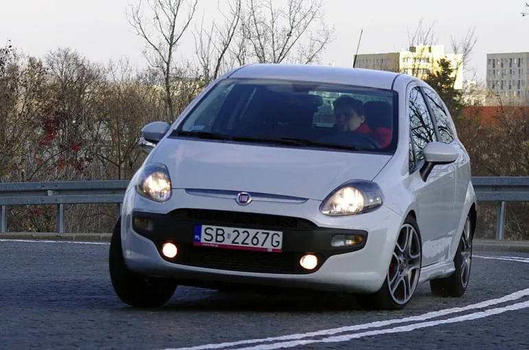 Fiat Punto Evo przód fot. Maciej Medyj