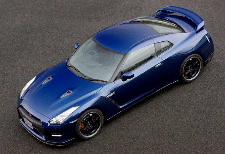 Nissan GT-R jest autem, które pod względem osiągów i prowadzenia pozostawia w tyle większość supersportowych samochodów.