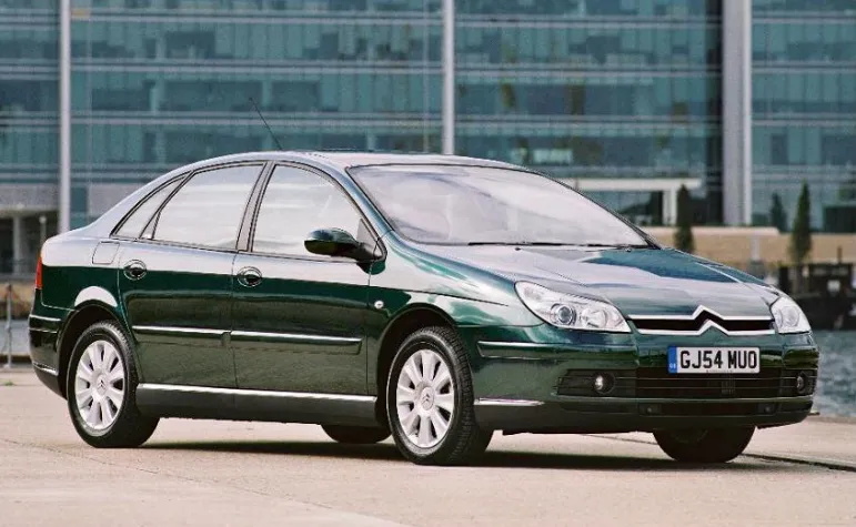 Citroen C5 to samochód przede wszystkim dla ludzi ceniących komfort.