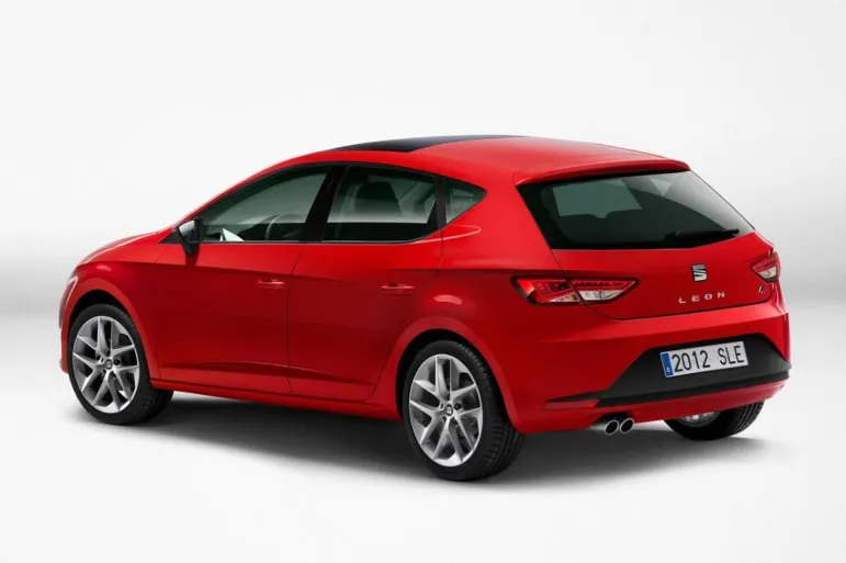 Nowy Seat Leon -tył