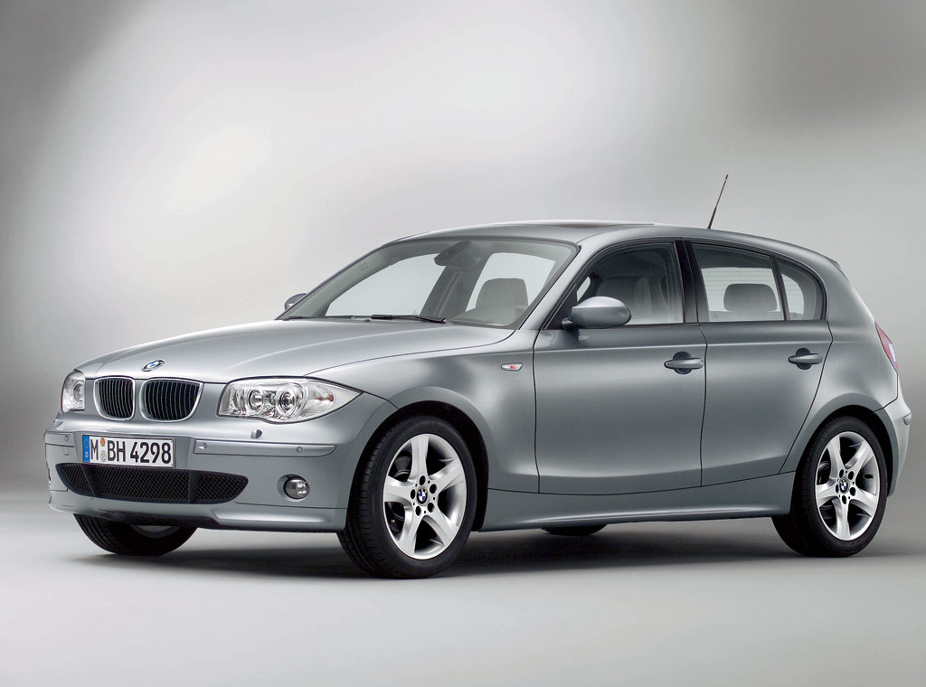 BMW 1 jest bardziej sportowy od konkurenta z Inglolstad, lecz do jazdy tylnonapędowym autem trzeba być przyzwyczajonym.