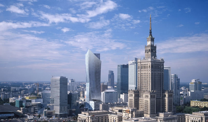 Złota 44 to luksusowy wieżowiec o wysokości 192 m, składający się z 58 kondygnacji. W apartamentowcu będzie się znajdować 251 luksusowych mieszkań. 
