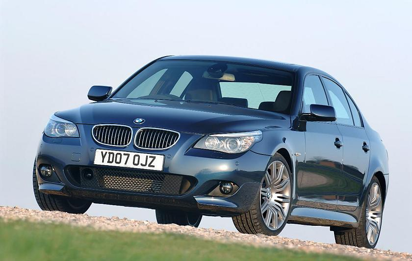 Jak wymienić ksenony w BMW E60? Oto instrukcja krok po kroku