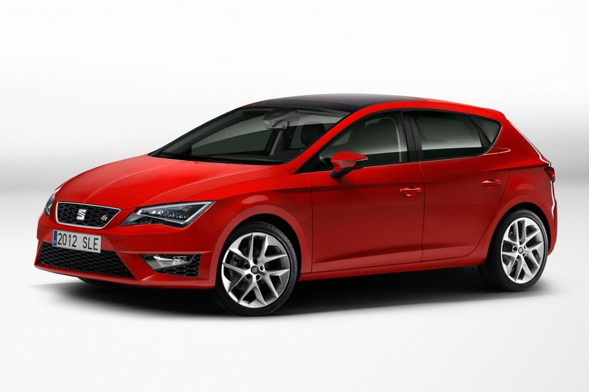 Nowy Seat Leon -przód 