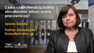 Z jaką częstotliwością należy aktualizować arkusz oceny pracowniczej?