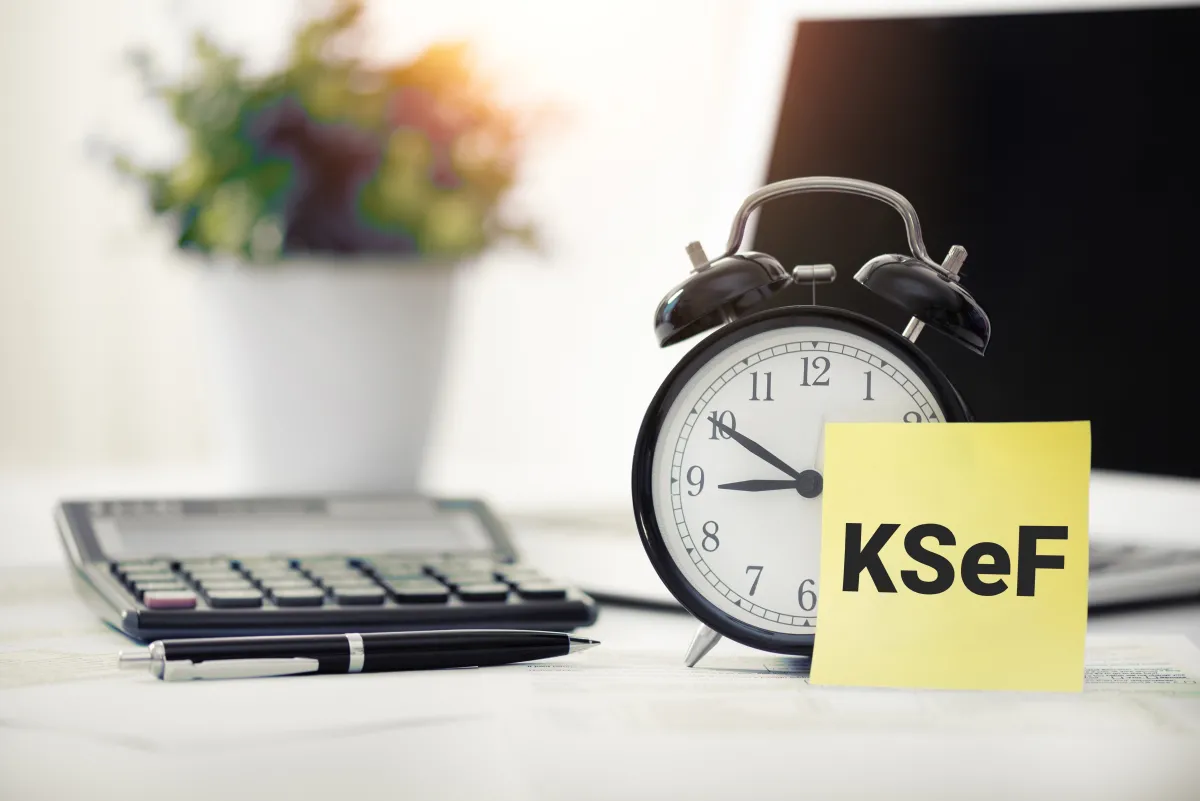 Faktury ustrukturyzowane w KSeF w kwietniu 2026 r. - większość nie wystawi, niewielu odbierze. 4 grupy podatników VAT