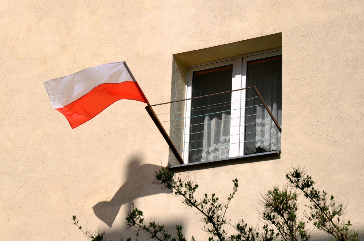 1,2,3 maja - jeżeli nie uszanujesz tych zasad w majówkę to grozi Ci kara aresztu albo grzywny