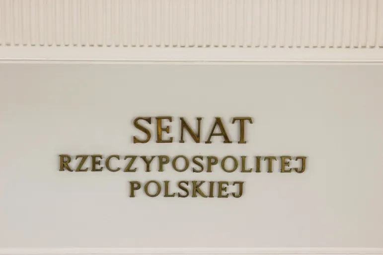 Senat przyjął uchwalę w sprawie wkładu papieża Jana Pawła II w dzieje Polski, Europy i świata – w 103. rocznicę jego urodzin