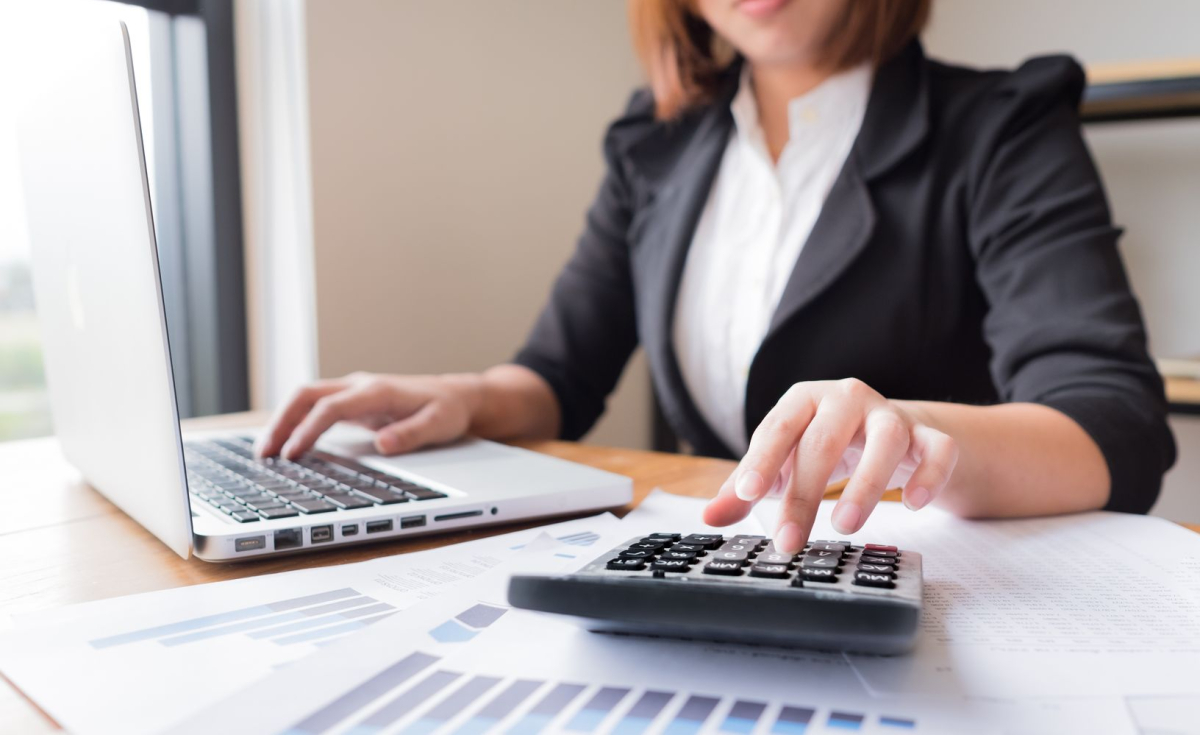 Księgowi nie chcą kolejnych rewolucji - ani w przepisach, ani w warunkach pracy, nie spodziewają się też znaczącego wzrostu wynagrodzeń w tym roku