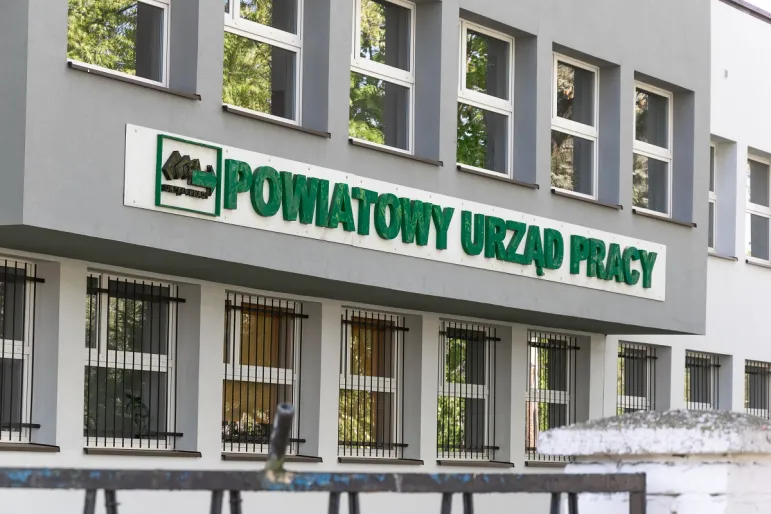 powiatowy urząd pracy bezrobocie bezrobotni praca doradztwo poradnictwo zasiłek zasiłki socjal rynek pracy aktywacja służby zatrudnienia