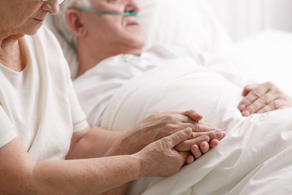 NIK opieka paliatywna opieka hospicyjna Ministerstwo Zdrowia zdrowie publiczne pacjenci medycyna paliatywna lekarze specjaliści system ochrony zdrowia raport NIK 2025 starzenie się społeczeństwa prawa pacjenta finansowanie NFZ hospicjum