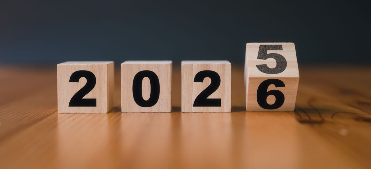Opóźnienia dla: 1) Renty, 2) zasiłku, 3) dodatku i 4) nowelizacji Kodeksu pracy. Opóźnienia sięgają nie tylko 2025 r., a 2026 r.
