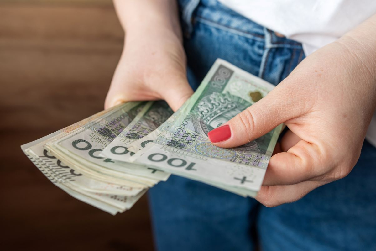 Świadczenie wspierające problemem w MOPS. I DPS. W 2025 r. wciąż pat [Przykład]