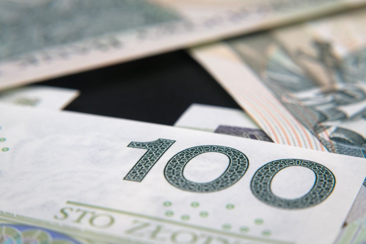 Oby komornik nie mógł zabrać 630 zł z 2520 zł dodatku. Senat odmówił. Sejm się zastanawia