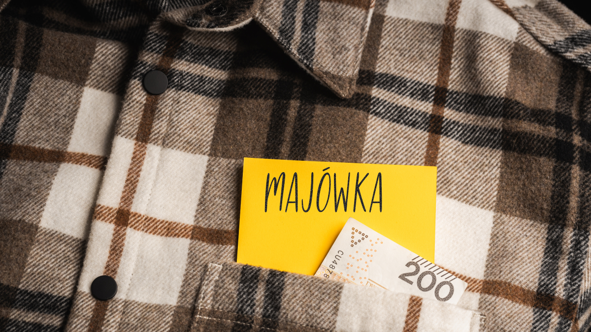 Dodatkowe pieniądze na majówkę 2026. Złóż ten wniosek w pracy
