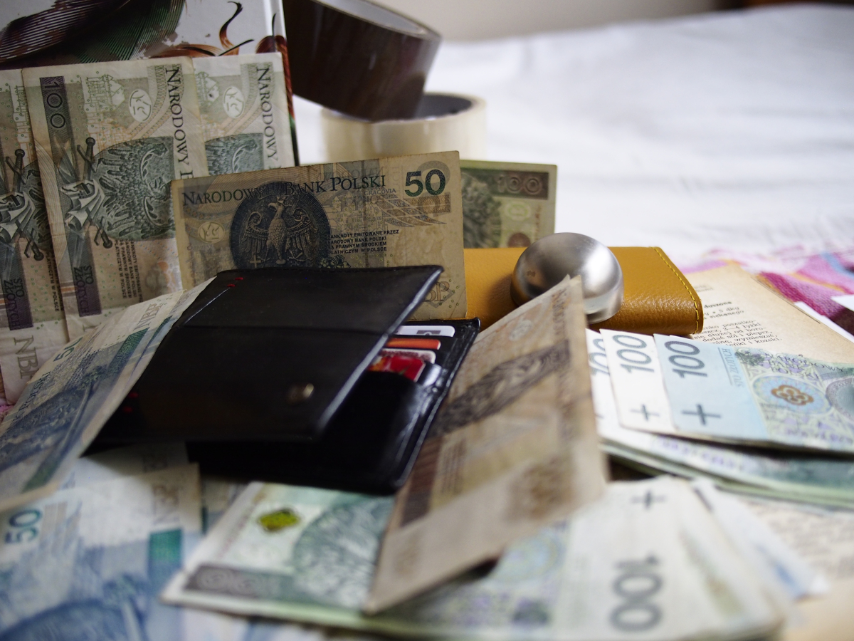 Sąd ustalił 50 000 zł odszkodowania dla pracownika. Czasy się zmieniły. Pracodawca nie wywinie się pensją minimalną