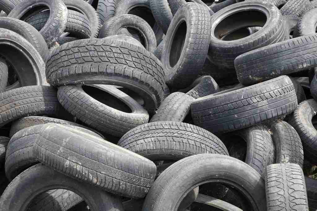 Czy wulkanizator ma obowiązek przyjąć stare opony?