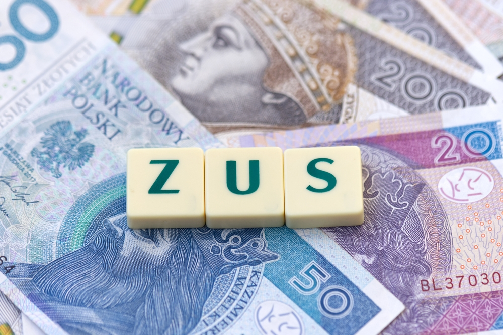 Mały ZUS plus 2024 – warunki, termin zgłoszenia, ile wynosi. Kto może skorzystać z tej ulgi składkowej? Konieczne zgłoszenie z kodem zaczynającym się od 05 90 albo od 05 92