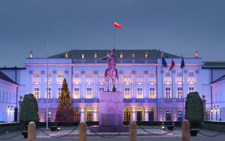 Czterech kandydatów na prezydenta RP. To jeden z nich ma teraz największe szanse