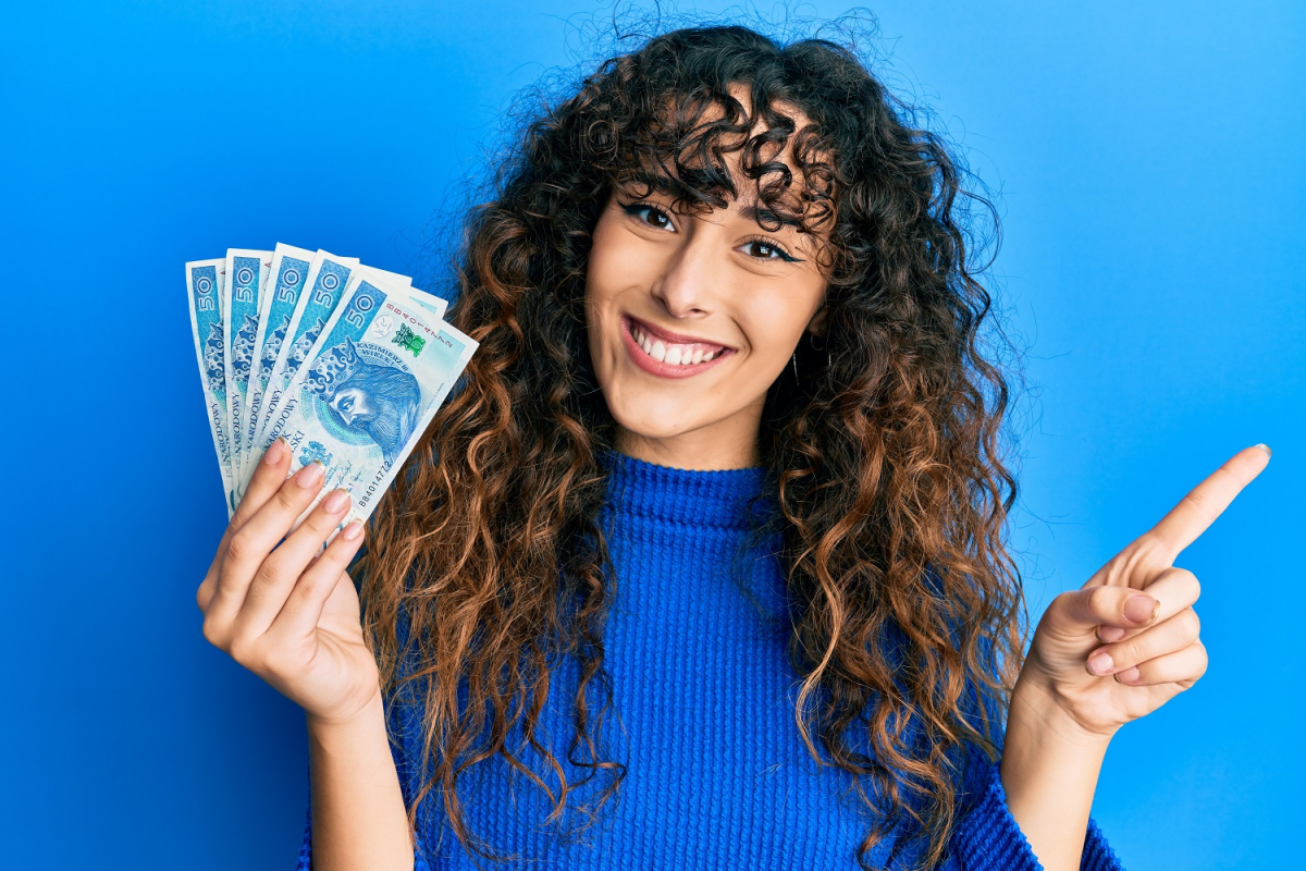 Przeciętne wynagrodzenie wyniosło w grudniu 2023 r. 8032,96 zł brutto