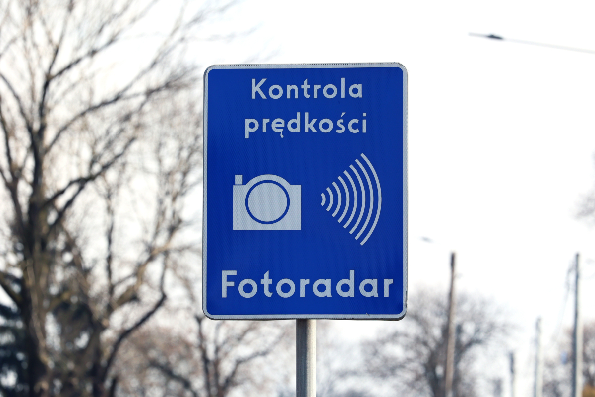 Nowe fotoradary w 16 miastach wojewódzkich. To część dwuletniego programu pilotażowego