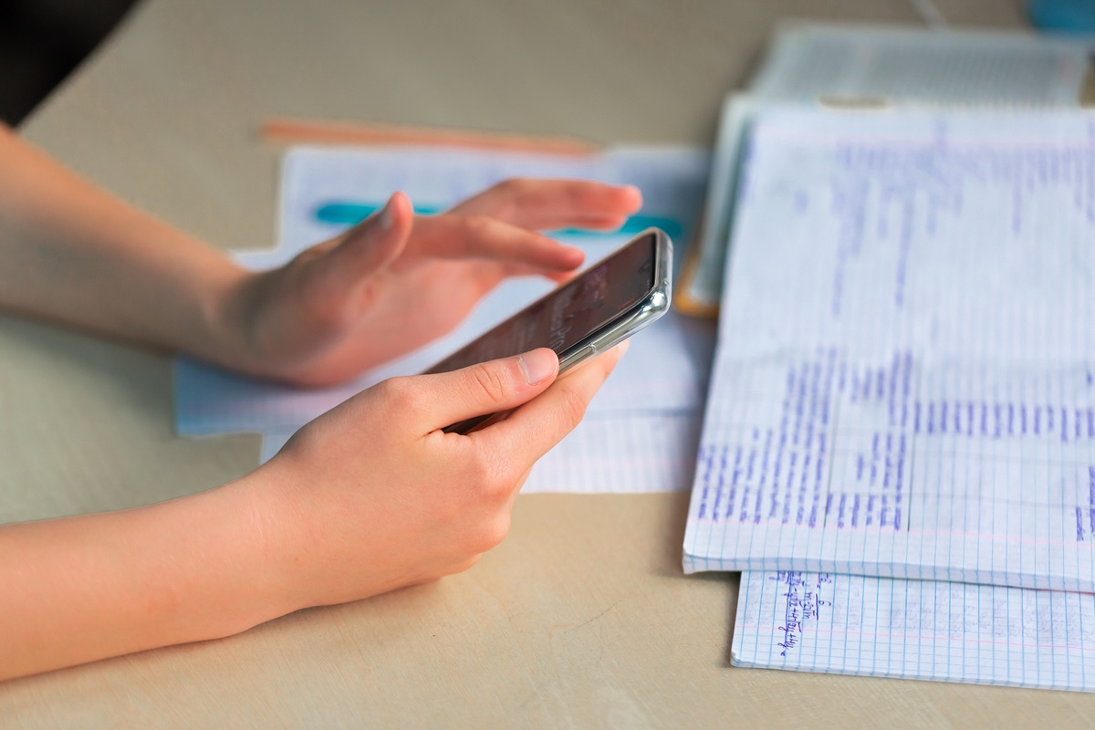 Czy w 2025 r. pojawią się nowe przepisy dotyczące telefonów w szkole?