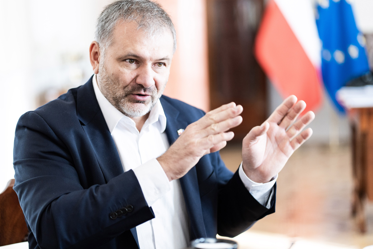 Waldemar Żurek Minister sprawiedliwości zapowiada ostrzejsze podejście wobec kierowców łamiących zakazy