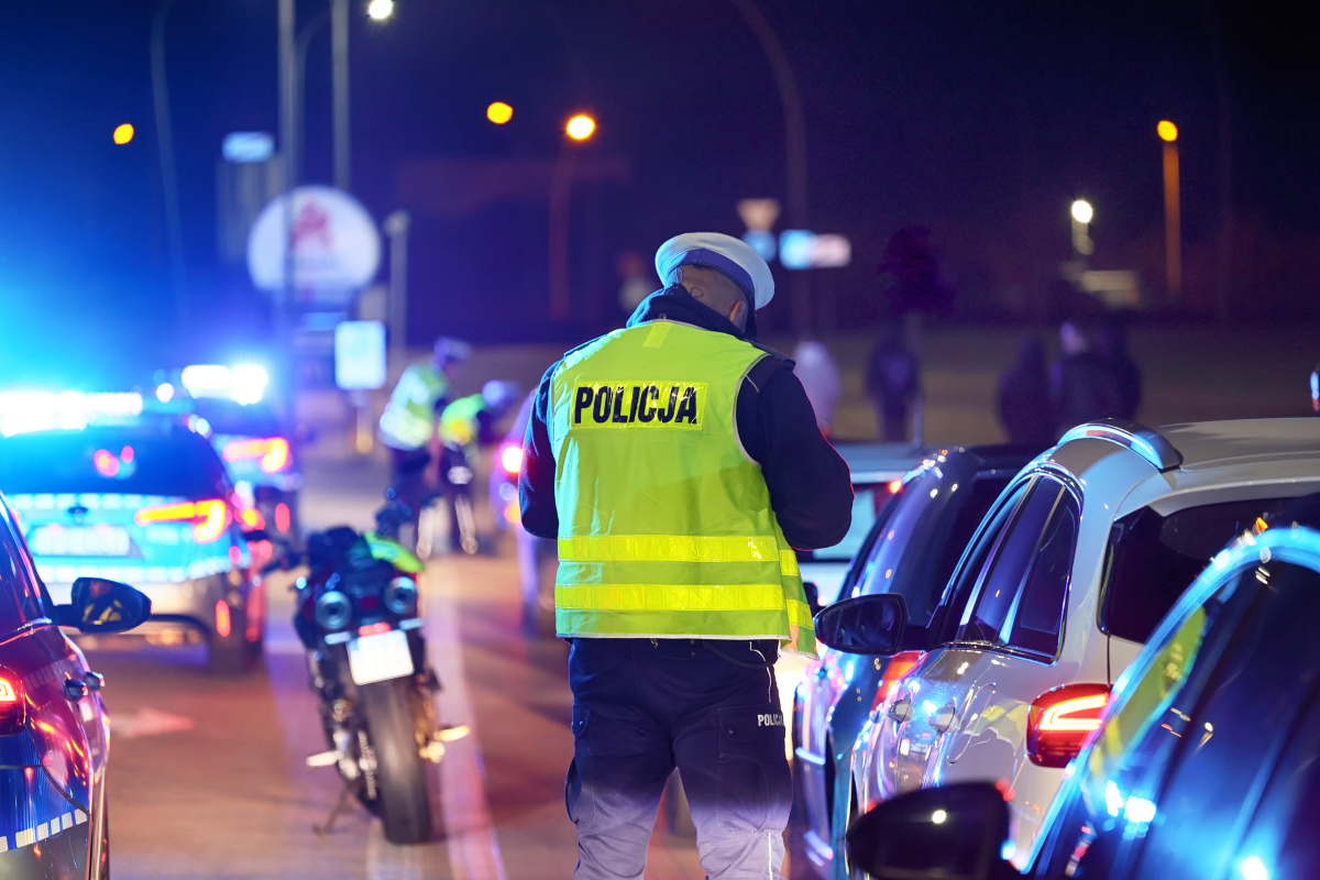 kodeks drogowy, kierowcy, kary, przepadek pojazdu, prawo o ruchu drogowym, nowelizacja, dożywotni zakaz prowadzenia pojazdów, zakaz zlotów, więzienie za prędkość, weto