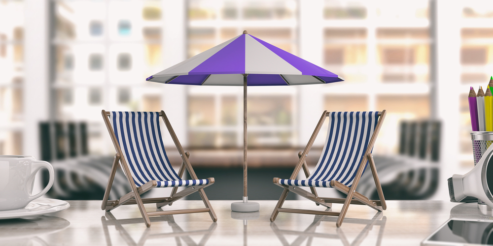 Czy można powierzyć obowiązki nieobecnego pracownika osobie zatrudnionej na innym stanowisku