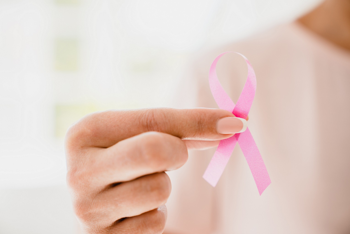 Rehabilitacja po leczeniu nowotworu piersi. Jak wyjechać do sanatorium z ZUS?