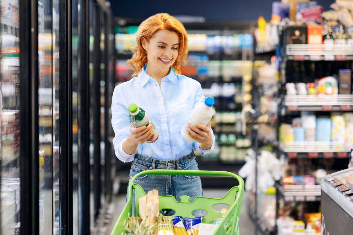 Czy maślanka jest zdrowa? Może poprawić trawienie i obniżyć poziom 