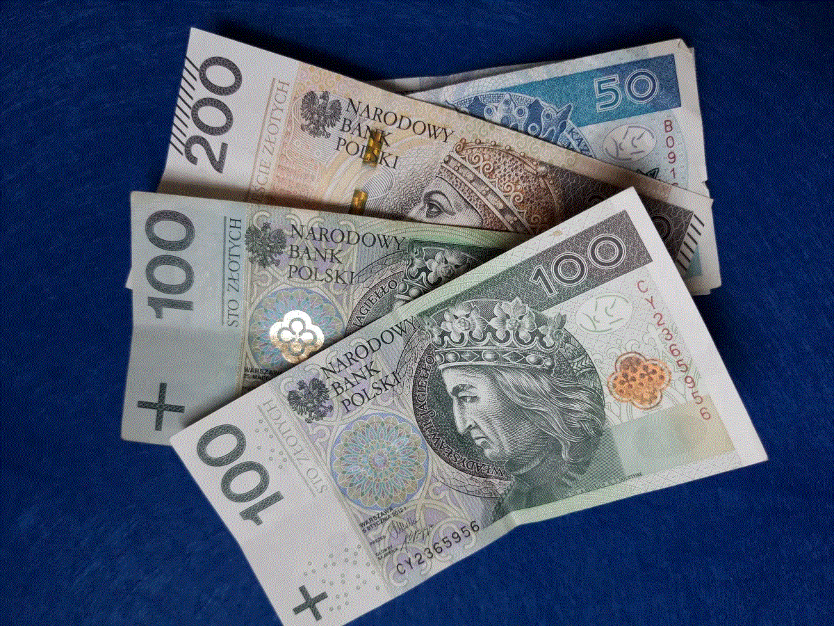 pieniądze podatki