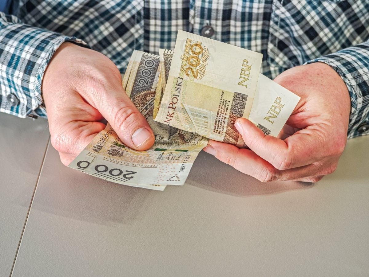zasiłek dodatek świadczenia dla osób niepełnosprawnych ZUS