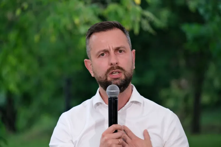 Kosiniak: Emerytura bez podatku jest lepsza niż 13-sta i 14-sta emerytura. Czy dodatkowe emerytury zostaną zlikwidowane? [video]