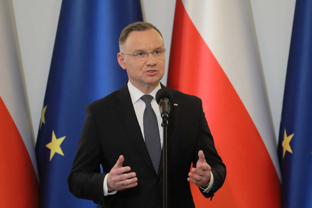 Andrzej Duda podkreślił, iż patrzy na premiera i obecnych panów i panie ministrów z radością