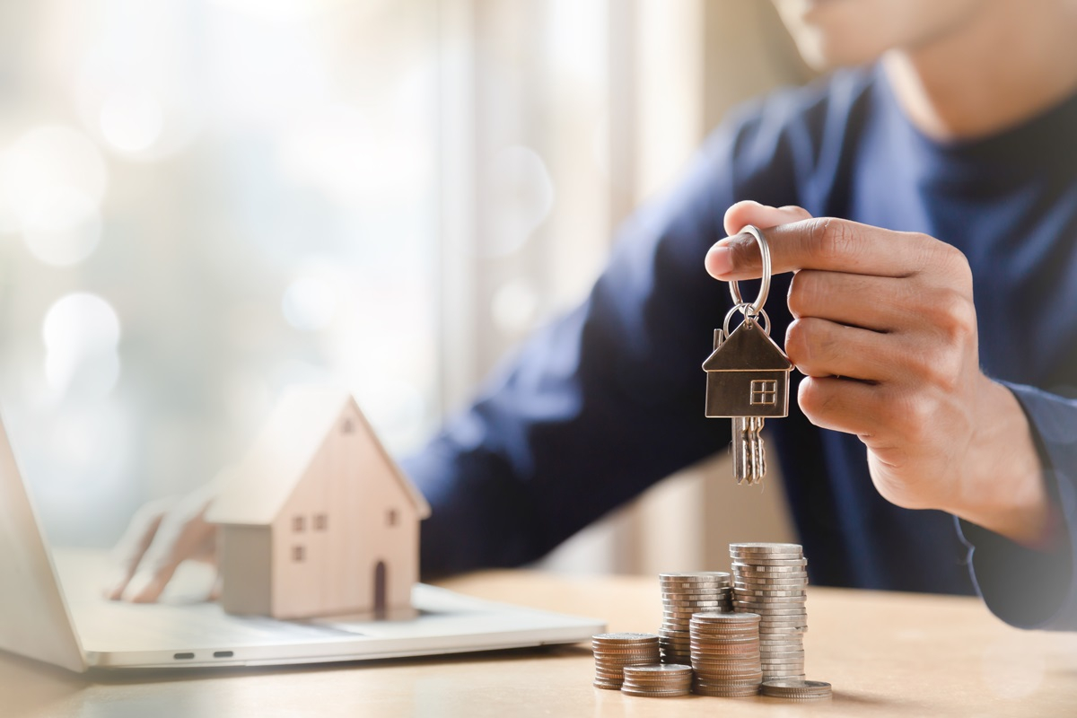 Kto kupuje mieszkania w połowie 2025 roku i jak płaci? Kredyt nadal za drogi – klienci płacą częściej gotówką