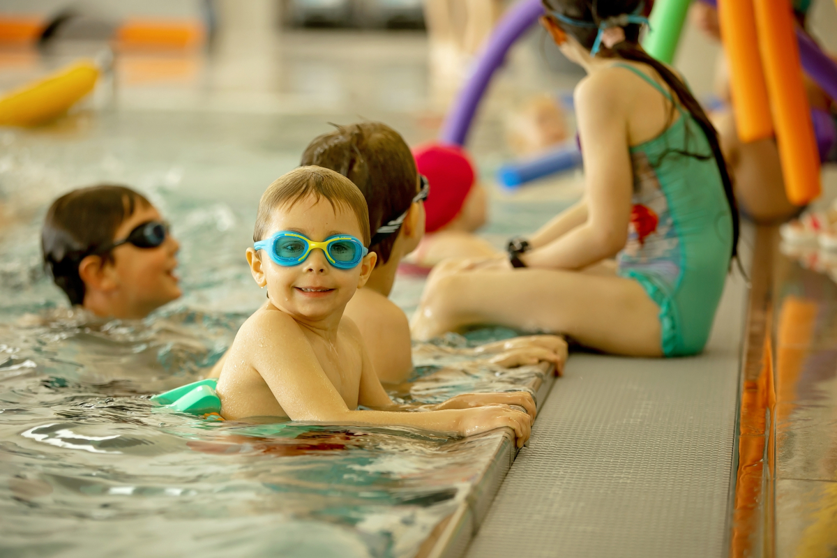 dofinansowanie, basen, zajęcia sportowe, dzieci, 800 plus