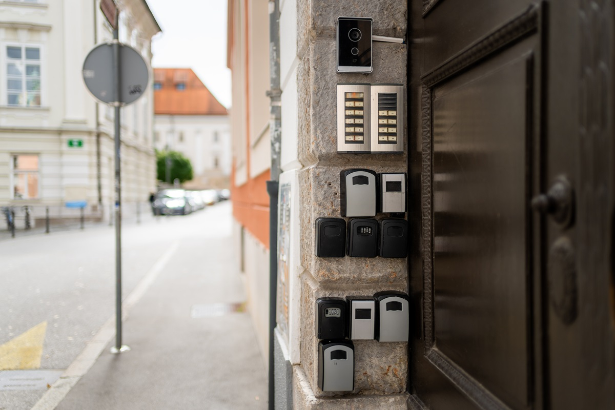 Problemowy najem krótkoterminowy? Jakie regulacje są potrzebne?