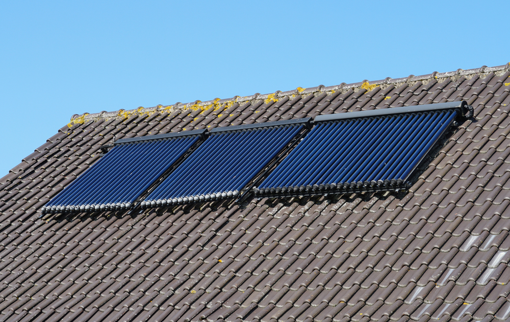 MRiT: Od 1 lutego 2023 r. wnioski o dopłaty do fotowoltaiki na blokach i wieżowcach [Grant OZE, Termo, 448 mln zł]