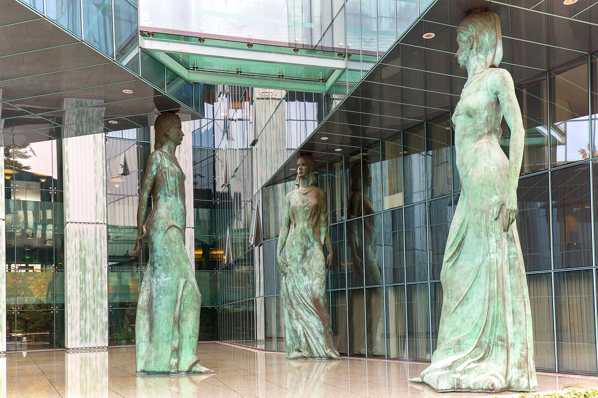 Podstawa wymiaru składek na ubezpieczenia społeczne i jej podważanie przez ZUS. Co wynika z wyroku Sądu Najwyższego?