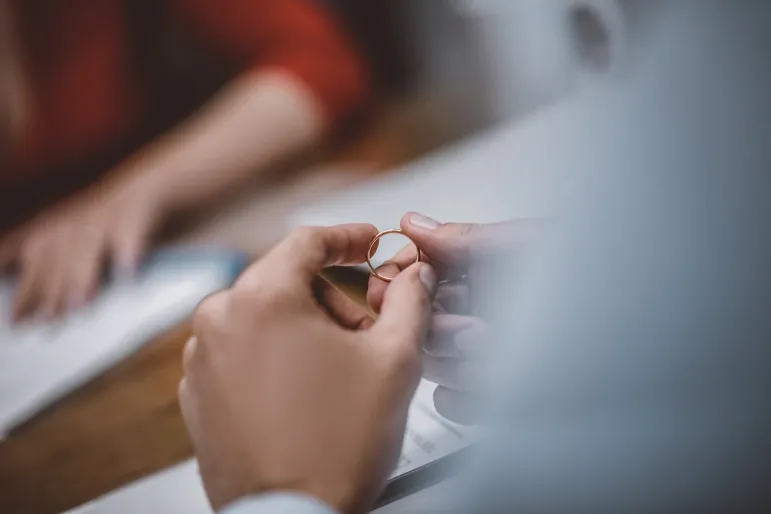 Mediacja w sprawie rozwodowej. Na czym polega i czy jest obowiązkowa?