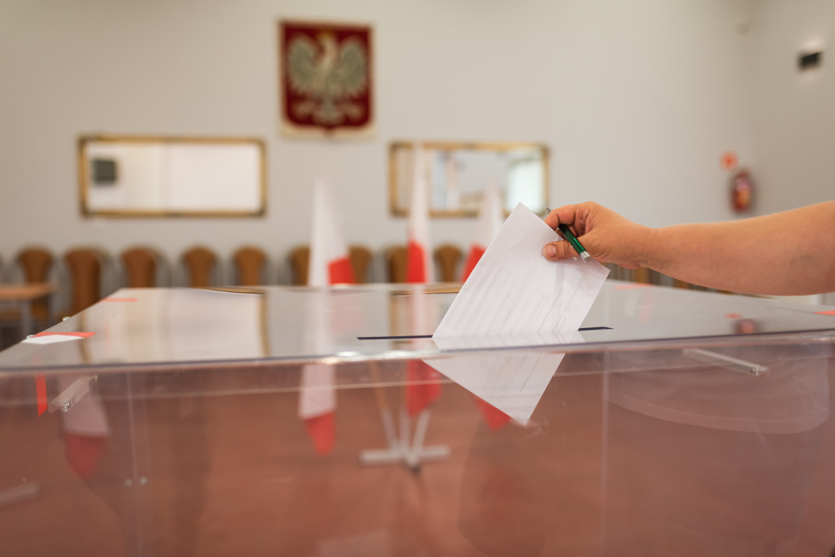 Wybory 2025. Polacy chcieliby głosować przez internet