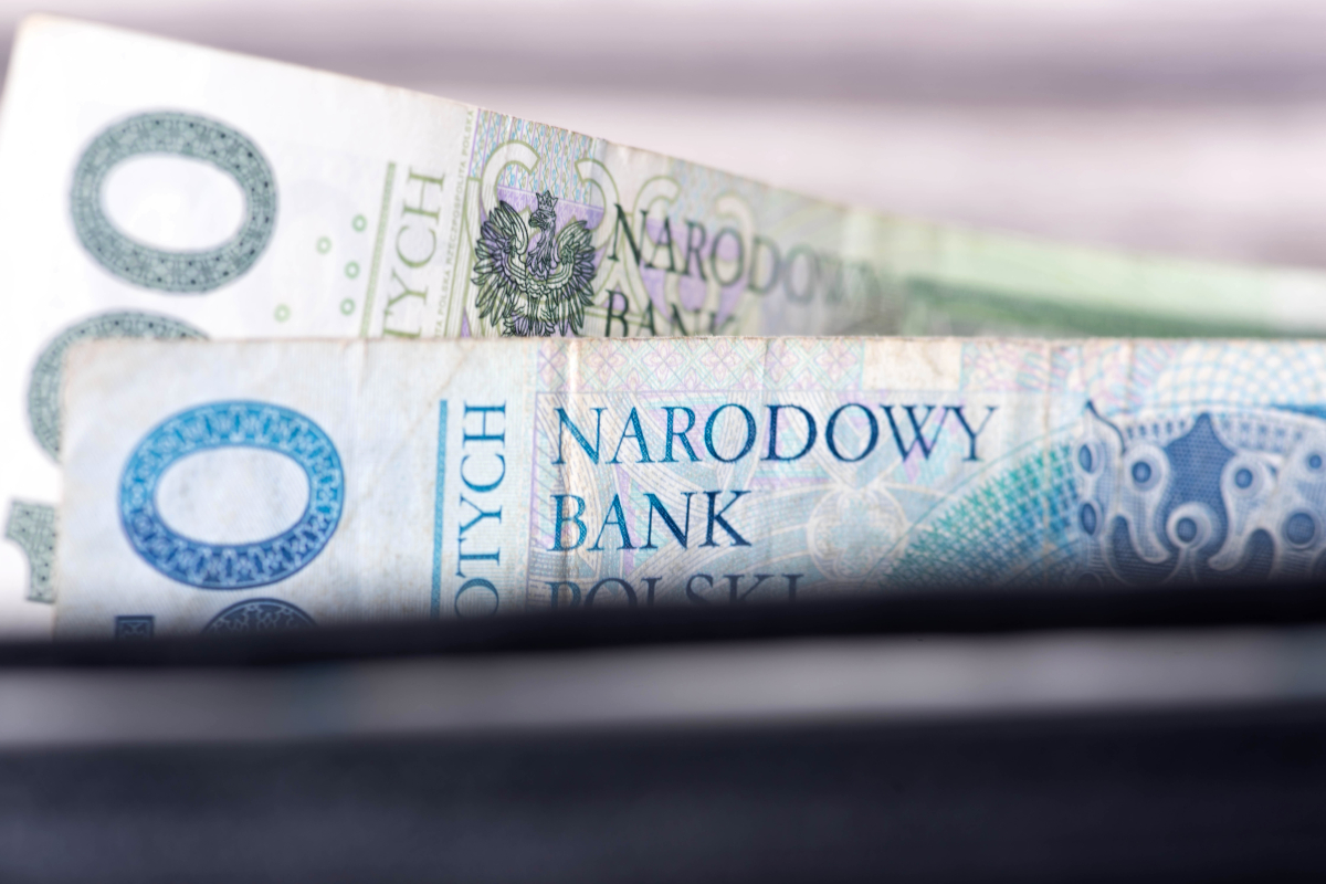 Czy premia wlicza się do minimalnego wynagrodzenia?