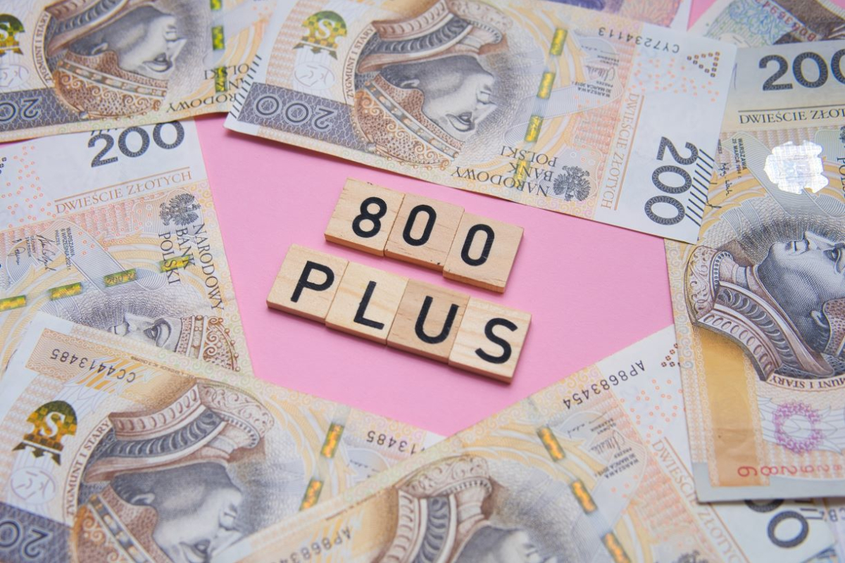 800 plus dziecko pieniądze