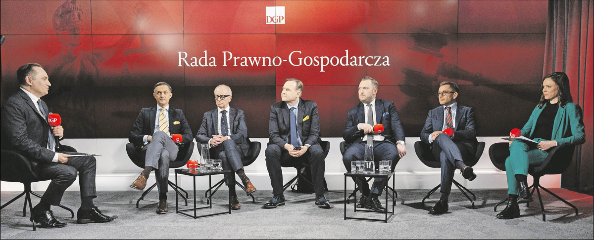 Spotkanie Rady Prawno-Gospodarczej DGP. Od lewej: Tomasz Pietryga, redaktor naczelny DGP; Łukasz Bernatowicz, prezes Business Centre Club; Marek Kowalski, przewodniczący Federacji Pracodawców Polskich; Marek Górski, prezydent Konfederacji Lewiatan; Konrad Wojnarowski, wiceminister energii; Bartek Czyczerski, prezes Business & Science; Aleksandra Hołownia, dziennikarka DGP